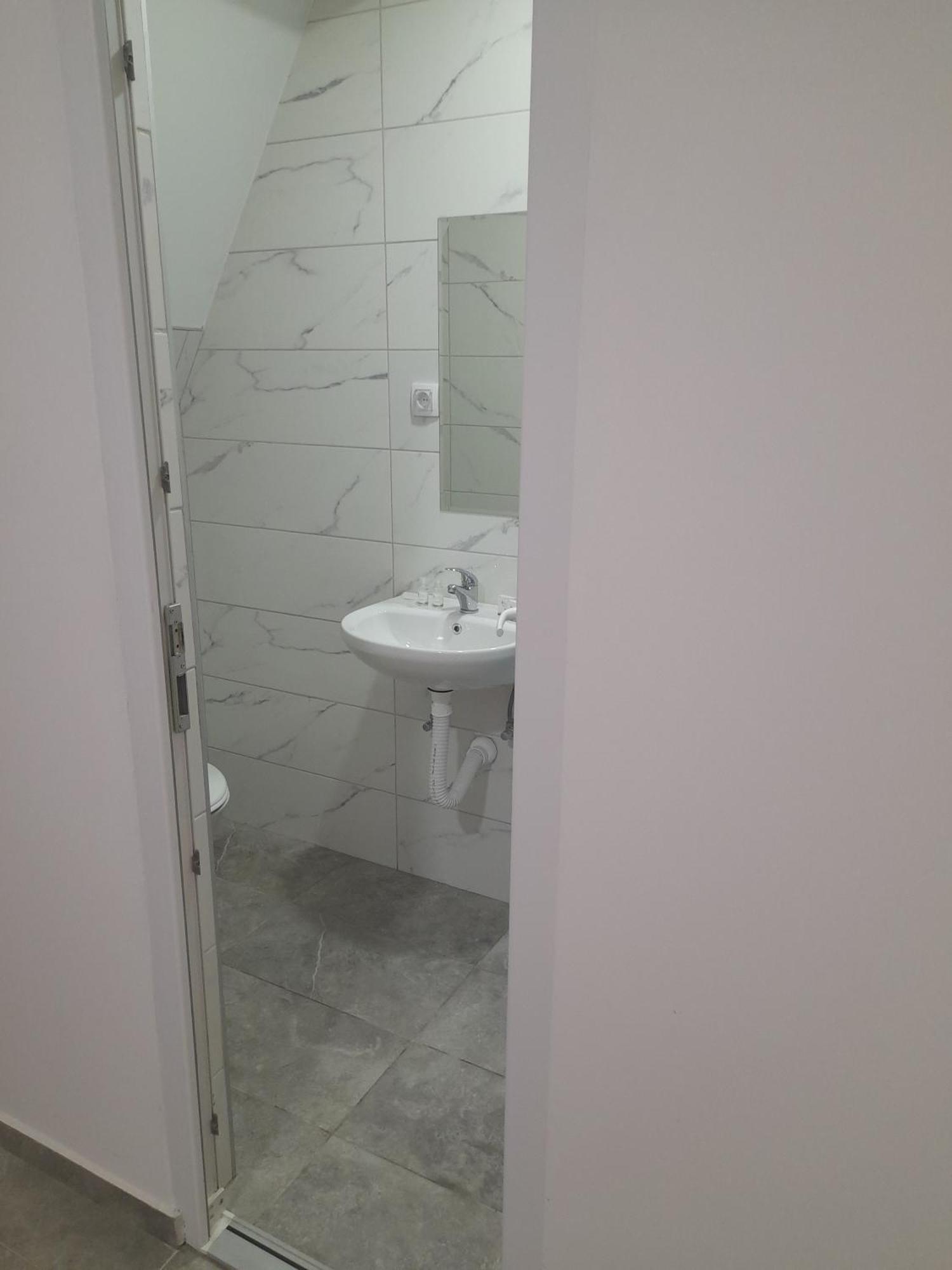 Libero Apartmani Surčin 외부 사진