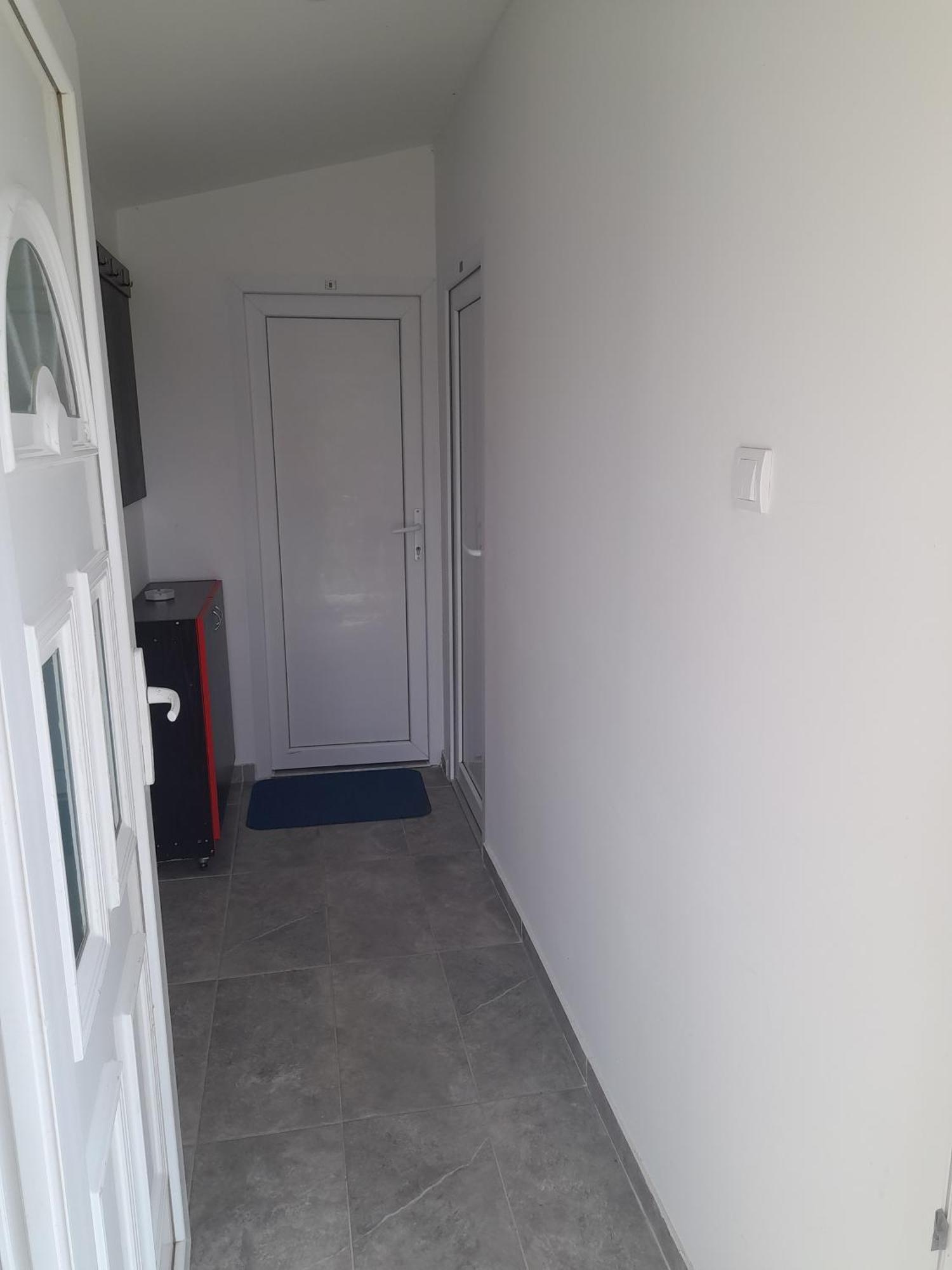 Libero Apartmani Surčin 외부 사진