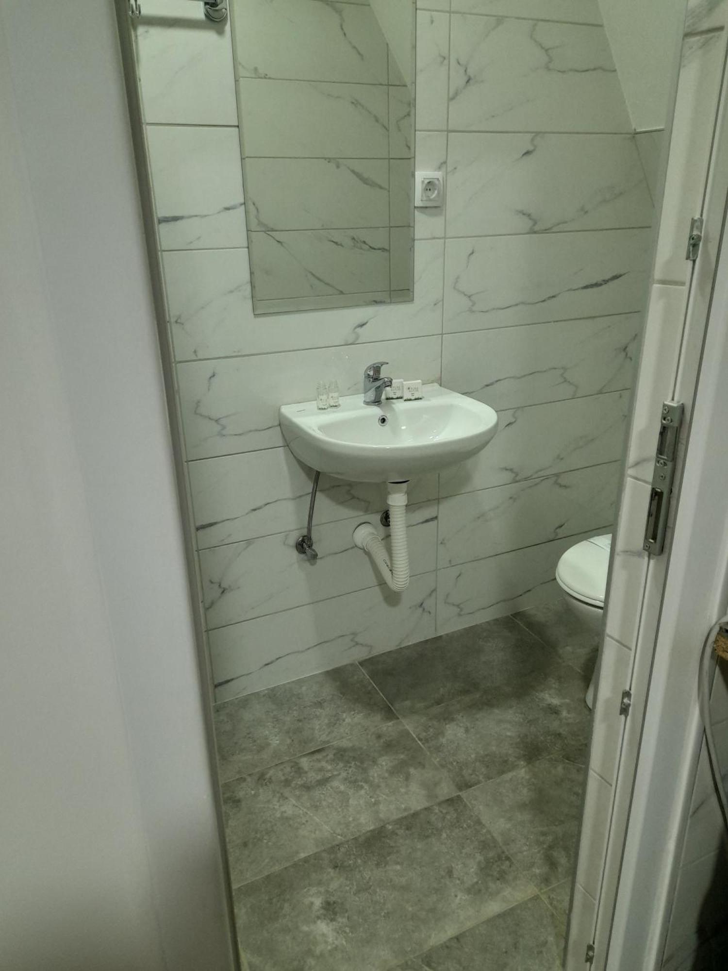 Libero Apartmani Surčin 외부 사진