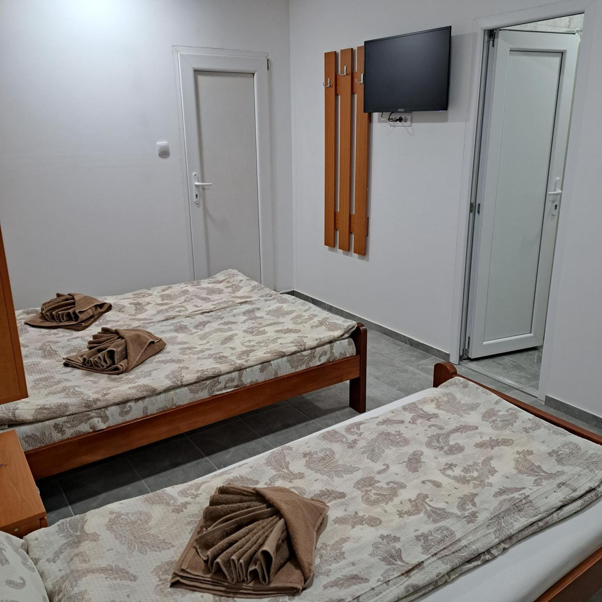 Libero Apartmani Surčin 외부 사진